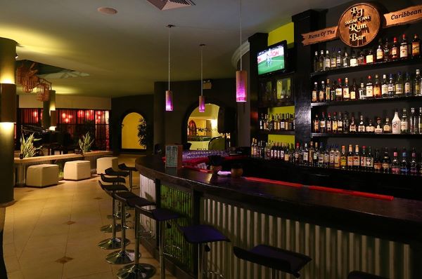 Coconut Bay Resort & Spa - Peter John's Lounge